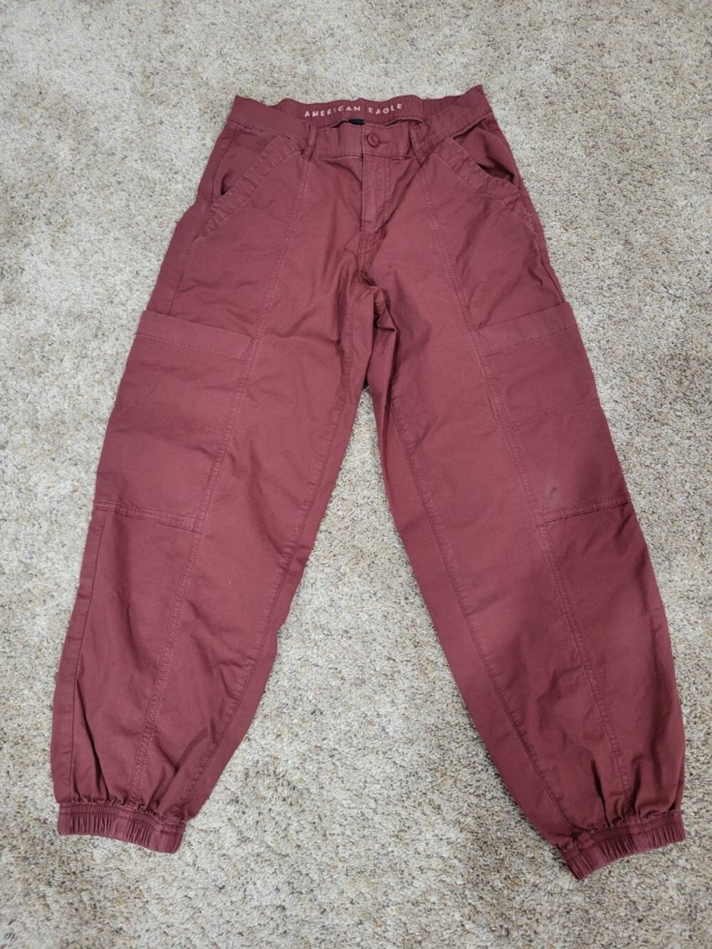 American Eagle light weight cargo jogger pants - 2R